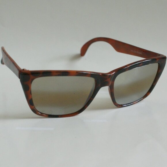 NWT TruVintage Racers Sports Tortoise pattern all weather Amber glass lens - Picture 1 of 5